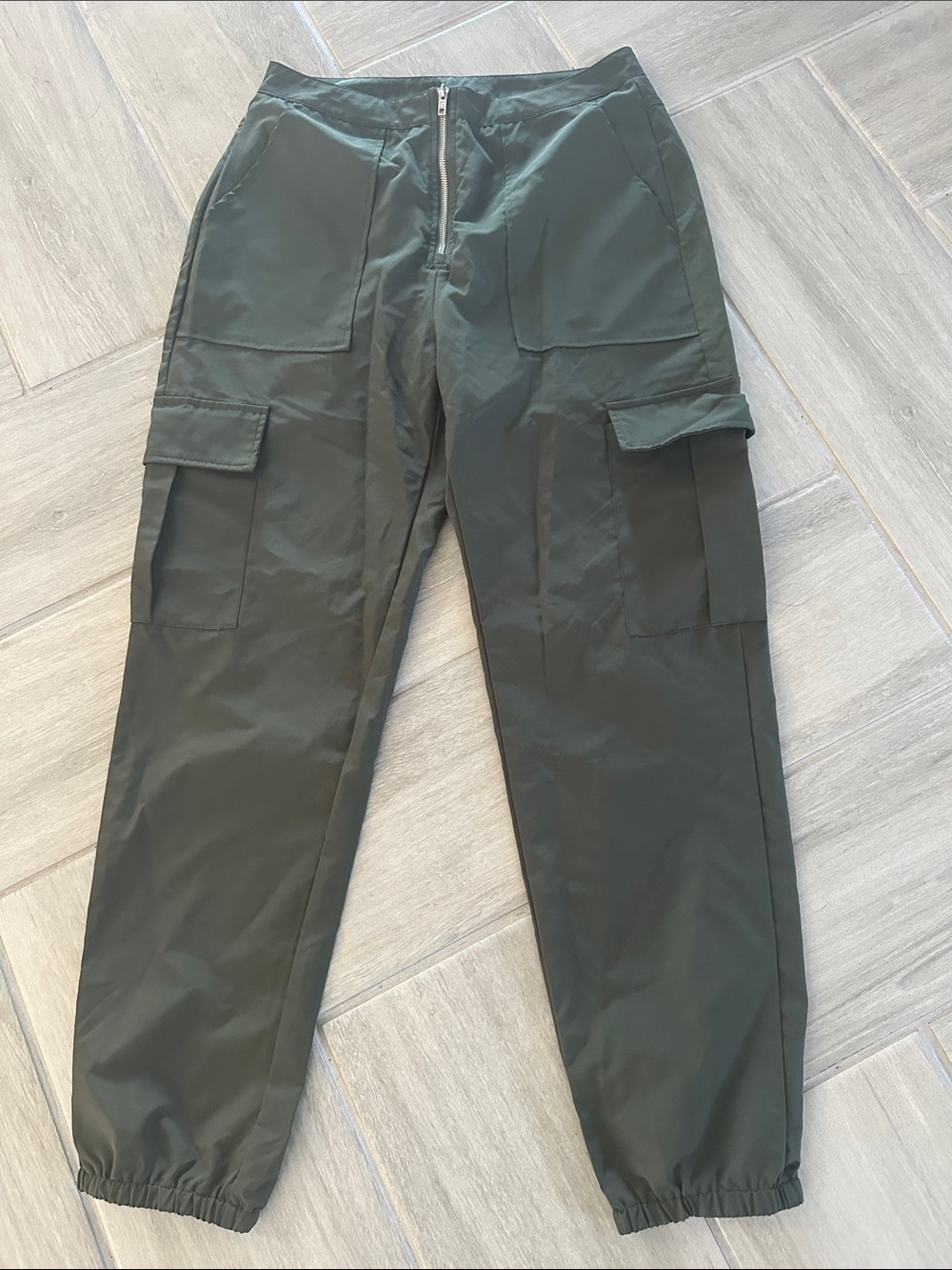 Women's Dark Olive Cargo Ankle Pants with Front Zip - Picture 1 of 4